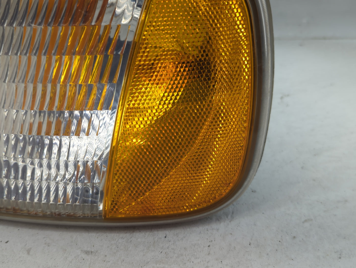 2001-2004 Ford F-150 Tail Light Assembly Driver Left OEM P/N:SAE-AIP2P-96TK Fits Fits 2001 2002 2003 2004 OEM Used Auto Part