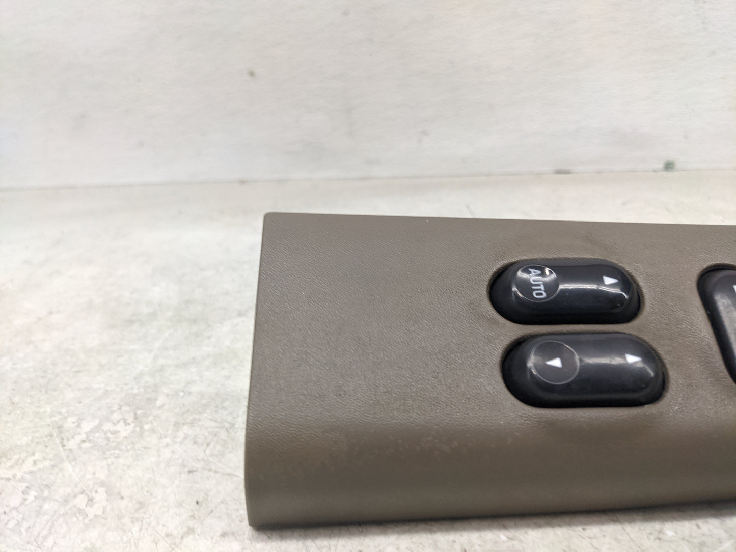2002-2004 Ford F-150 Master Power Window Switch Replacement Driver Side Left P/N:2L34-14A564-AAW Fits Fits 2002 2003 2004 OE