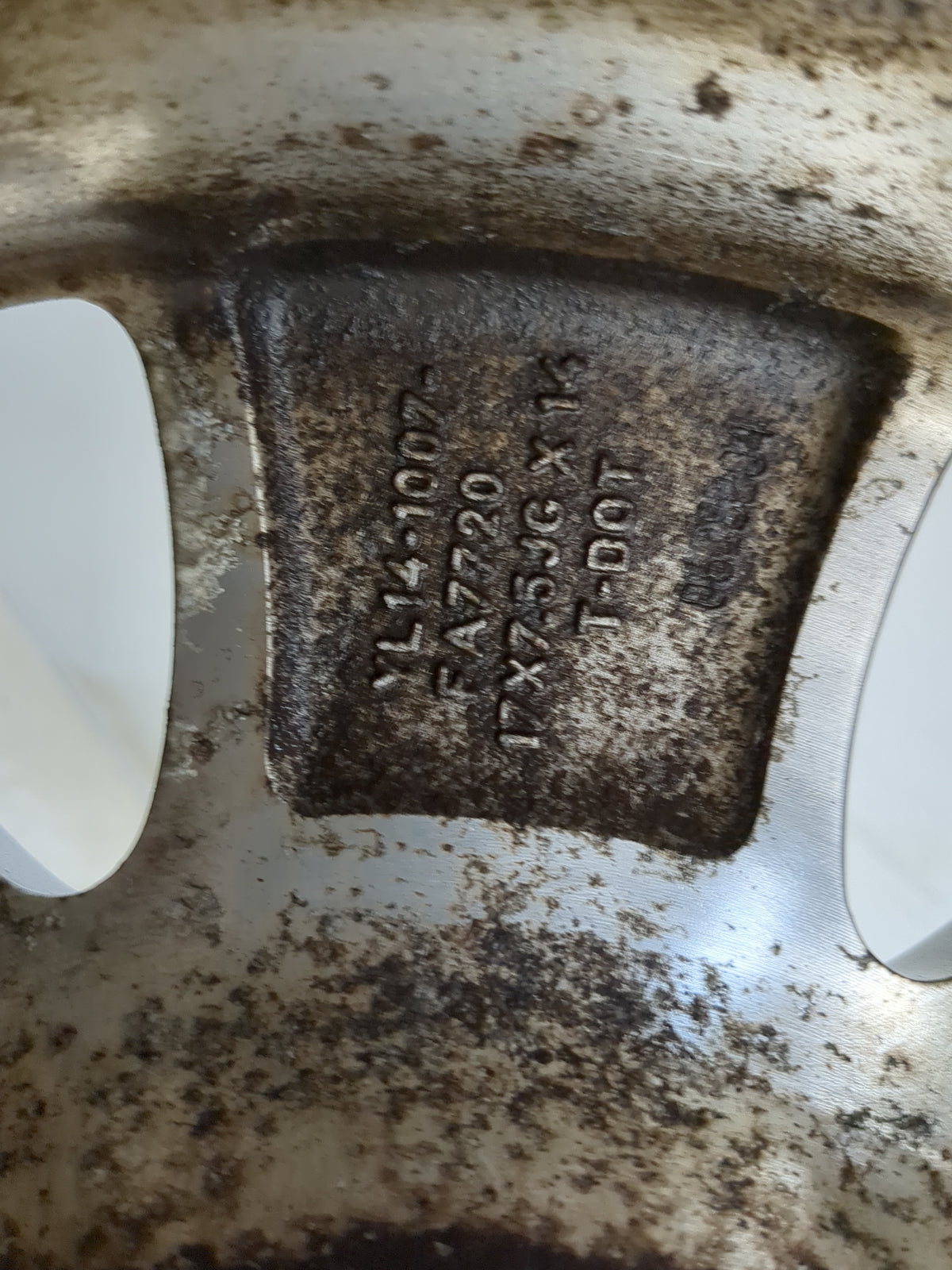 2001-2003 Ford F-150 Oem Wheel Rim - Oemusedautoparts1.com
