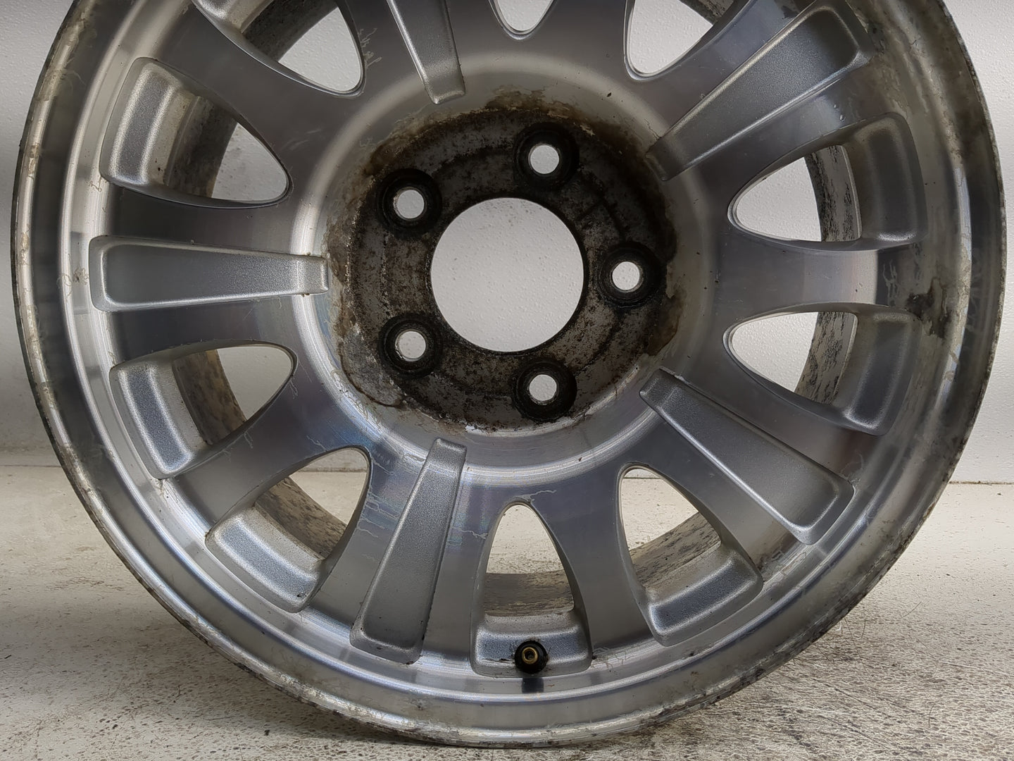 2001-2003 Ford F-150 Oem Wheel Rim - Oemusedautoparts1.com