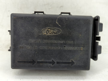 2000-2004 Ford F-150 Fusebox Fuse Box Panel Relay Module P/N:F65B-14A003-C Fits Fits 2000 2001 2002 2003 2004 OEM Used Auto 