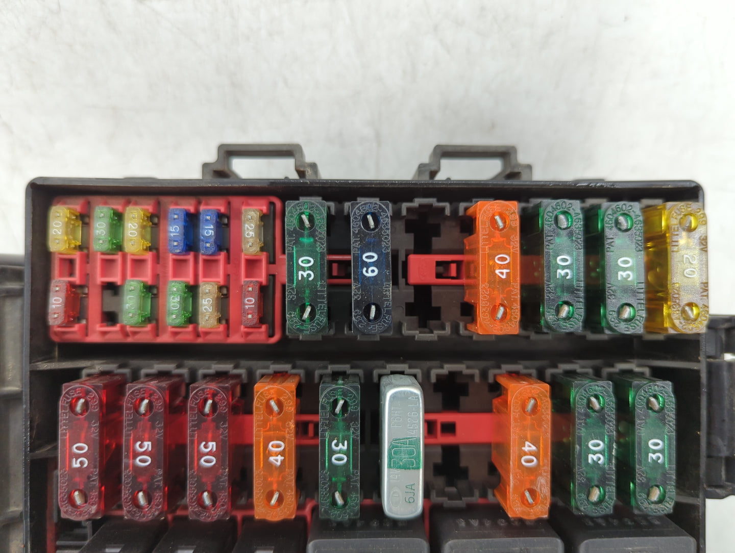 2000-2004 Ford F-150 Fusebox Fuse Box Panel Relay Module P/N:F65B-14A003-C Fits Fits 2000 2001 2002 2003 2004 OEM Used Auto 