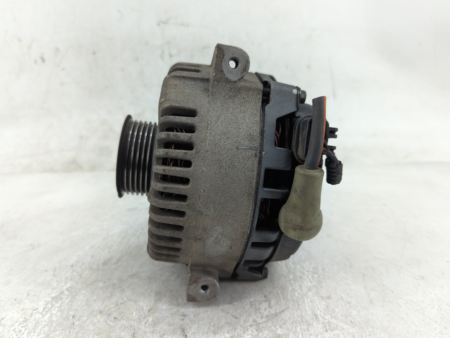 1997-2004 Ford F-150 Alternator Replacement Generator Charging Assembly Engine OEM Fits OEM Used Auto Parts - Oemusedautopar