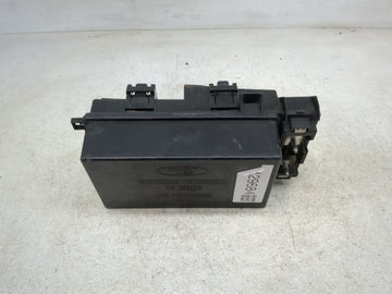 2000-2003 Ford F-150 Fusebox Fuse Box Panel Relay Module Fits Fits 2000 2001 2002 2003 OEM Used Auto Parts - Oemusedautopart