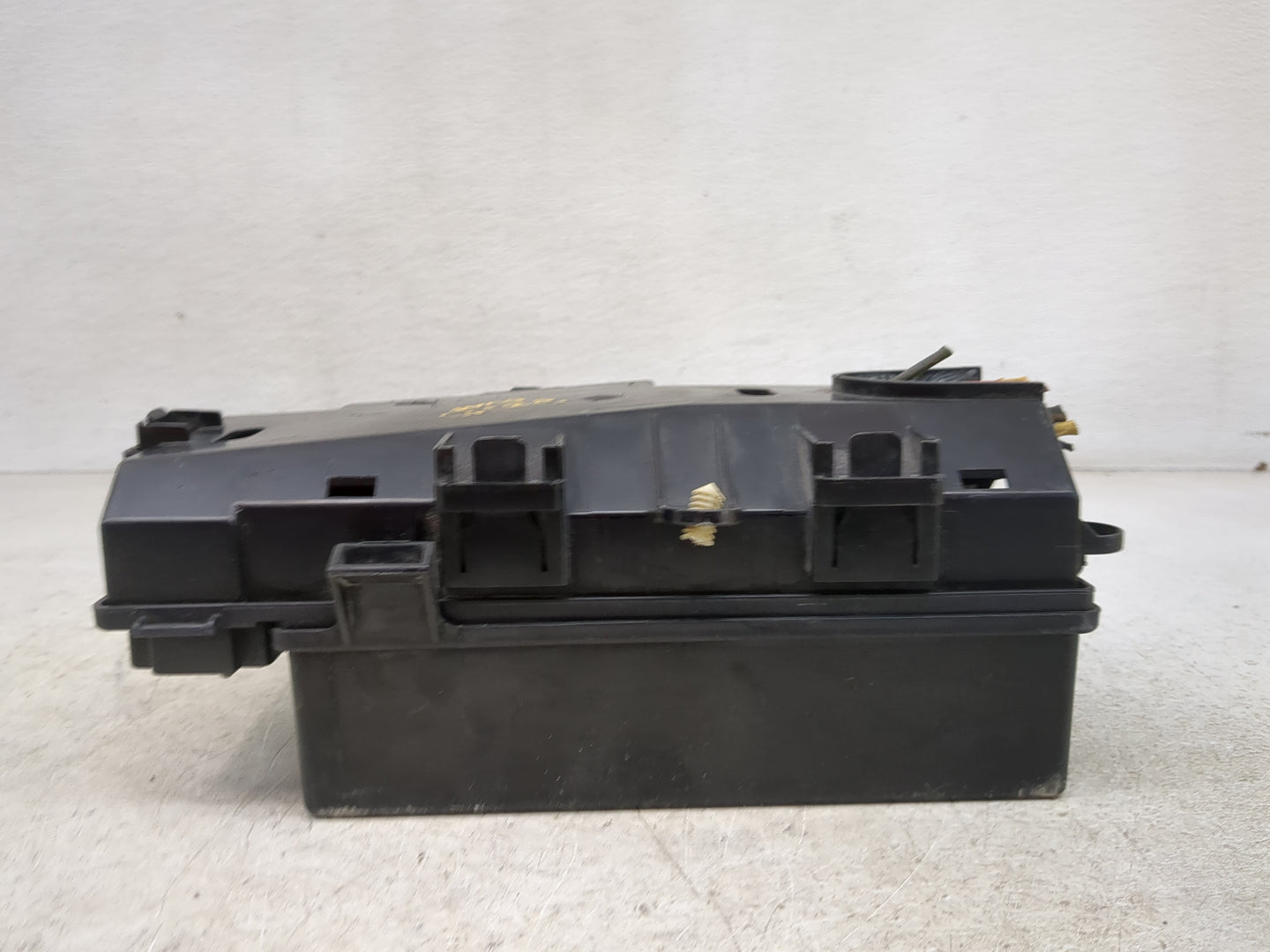 2000-2003 Ford F-150 Fusebox Fuse Box Panel Relay Module Fits Fits 2000 2001 2002 2003 OEM Used Auto Parts - Oemusedautopart