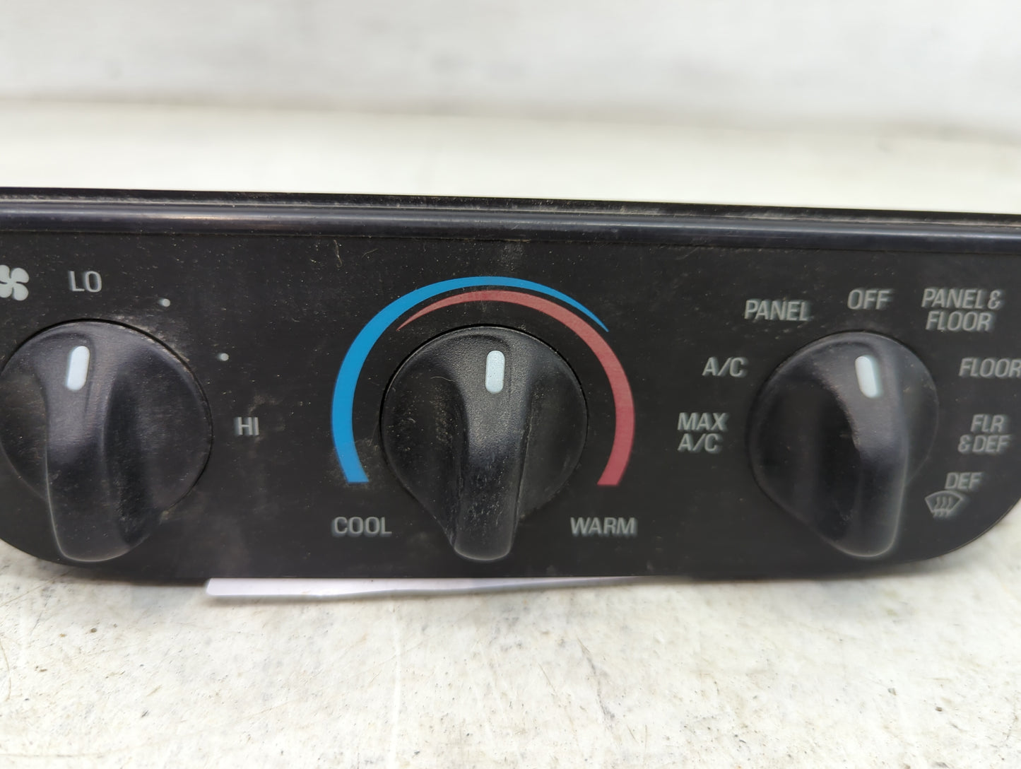 2003 Ford F-150 Climate Control Module Temperature AC/Heater Replacement P/N:YL3H-19E764-A Fits OEM Used Auto Parts - Oemuse