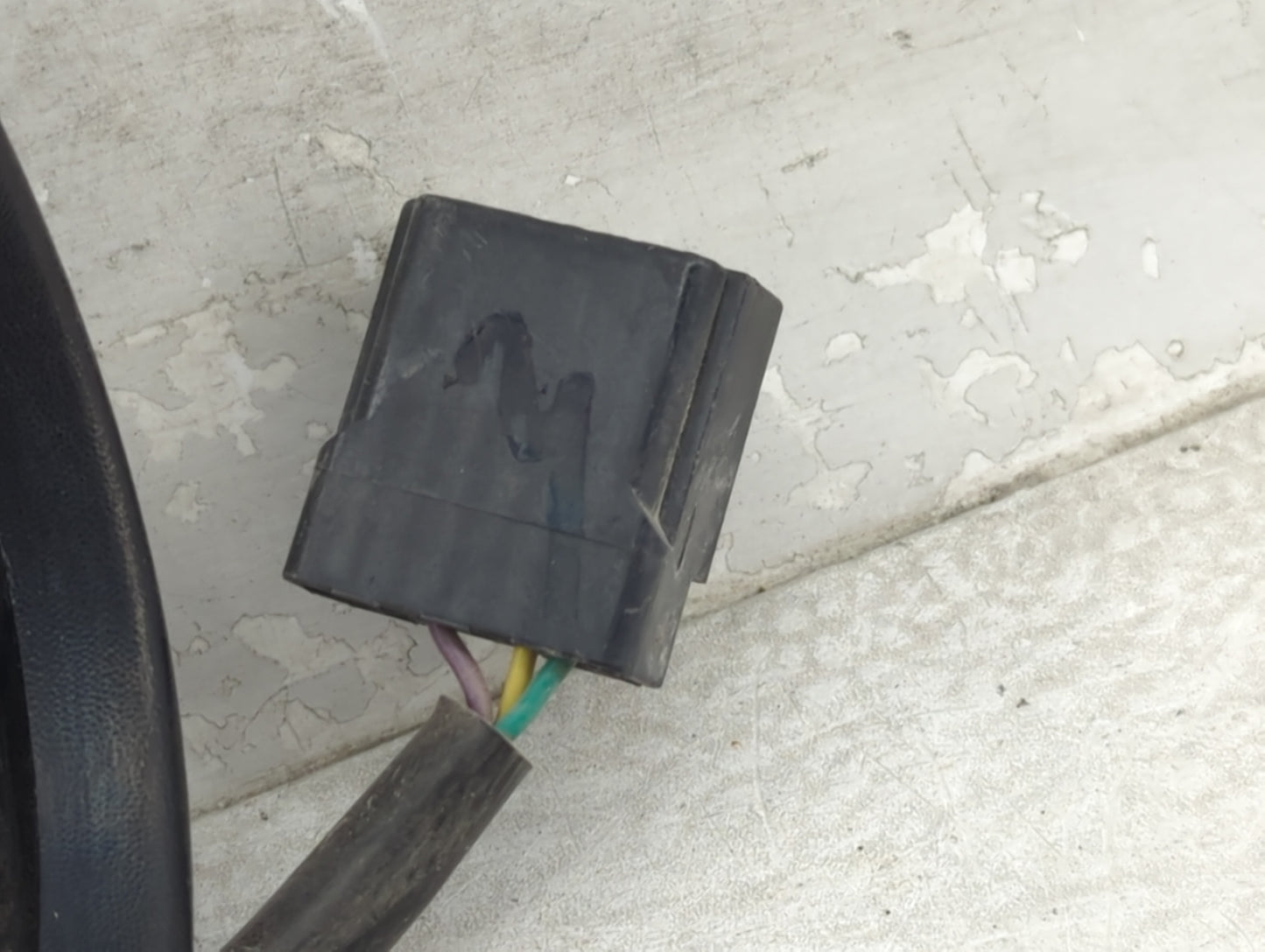 2002-2004 Ford F-150 Passenger Side View Mirror - Right Door Mirror OEM Used - Oemusedautoparts1.com