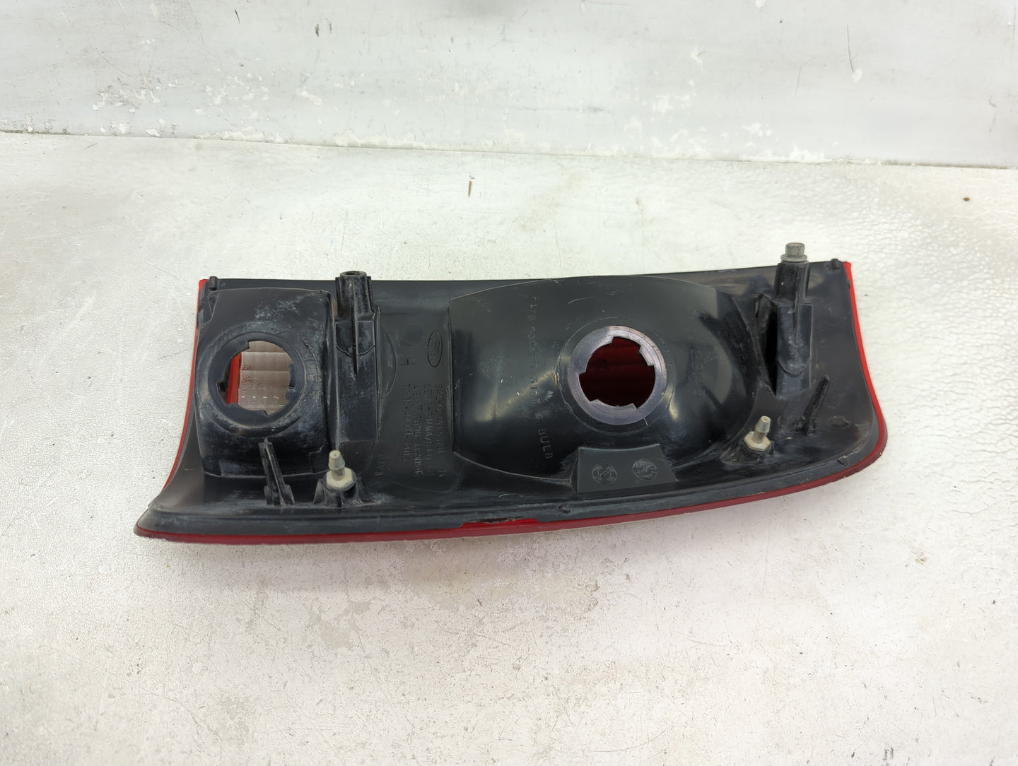 1997-2004 Ford F-150 Tail Light Assembly Passenger Right OEM Fits Fits 1997 1998 1999 2000 2001 2002 2003 2004 2005 2006 200