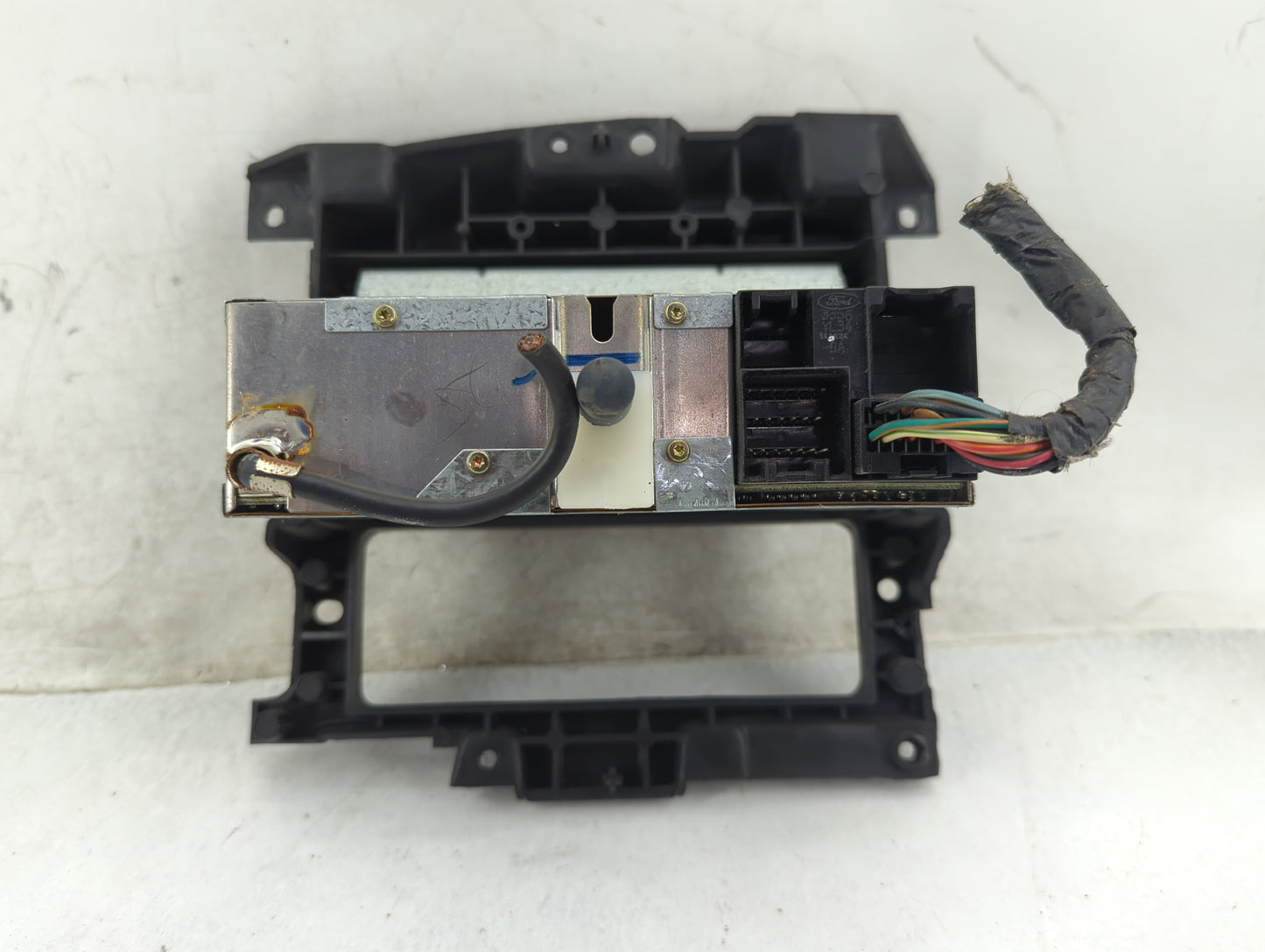 2003 Ford F-150 Radio AM FM Cd Player Receiver Replacement P/N:4L3T-18C815-FA Fits OEM Used Auto Parts - Oemusedautoparts1.c