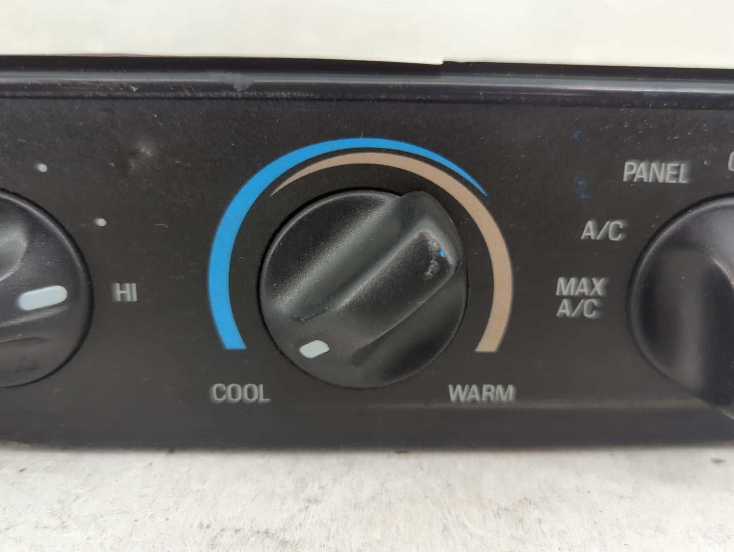 1999-2004 Ford F-150 Climate Control Module Temperature AC/Heater Replacement P/N:YL3H-19E764 378 000 938 Fits OEM Used Auto