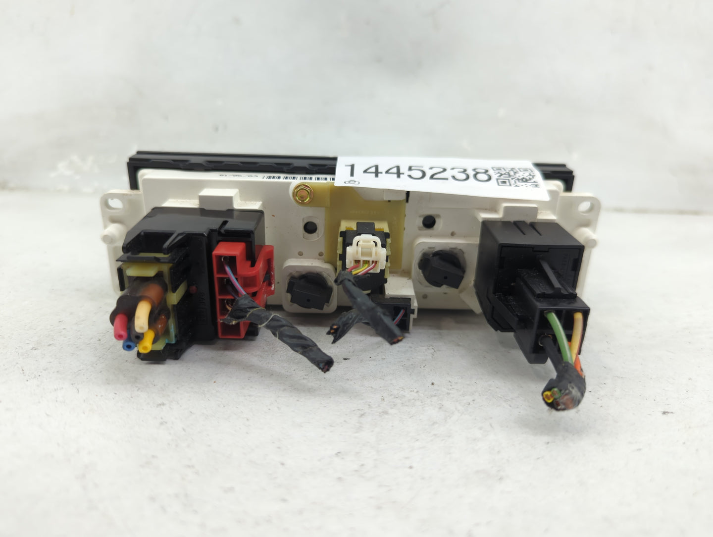 1999-2004 Ford F-150 Climate Control Module Temperature AC/Heater Replacement P/N:YL3H-19E764 378 000 938 Fits OEM Used Auto