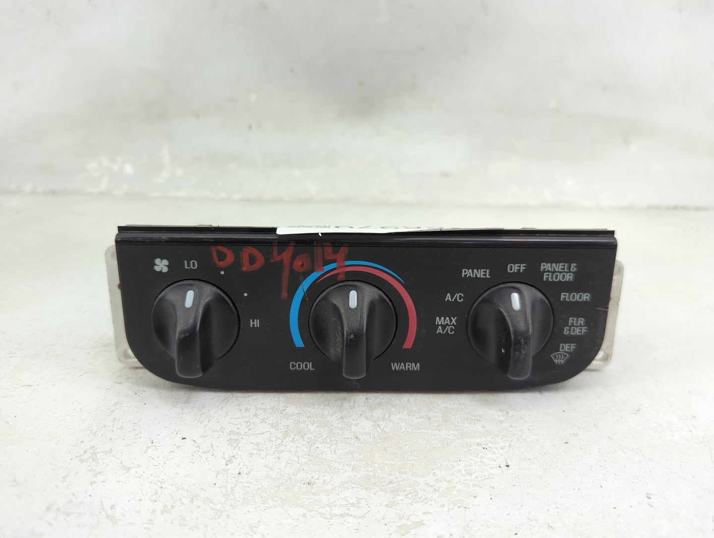 1999-2004 Ford F-150 Climate Control Module Temperature AC/Heater Replacement P/N:YL3H-19E764-A Fits OEM Used Auto Parts - O