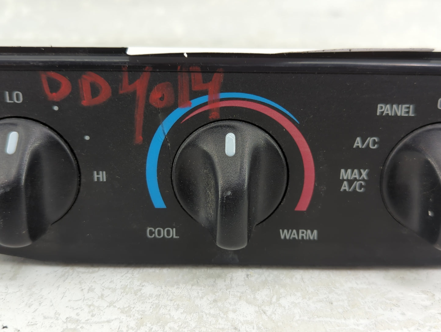 1999-2004 Ford F-150 Climate Control Module Temperature AC/Heater Replacement P/N:YL3H-19E764-A Fits OEM Used Auto Parts - O