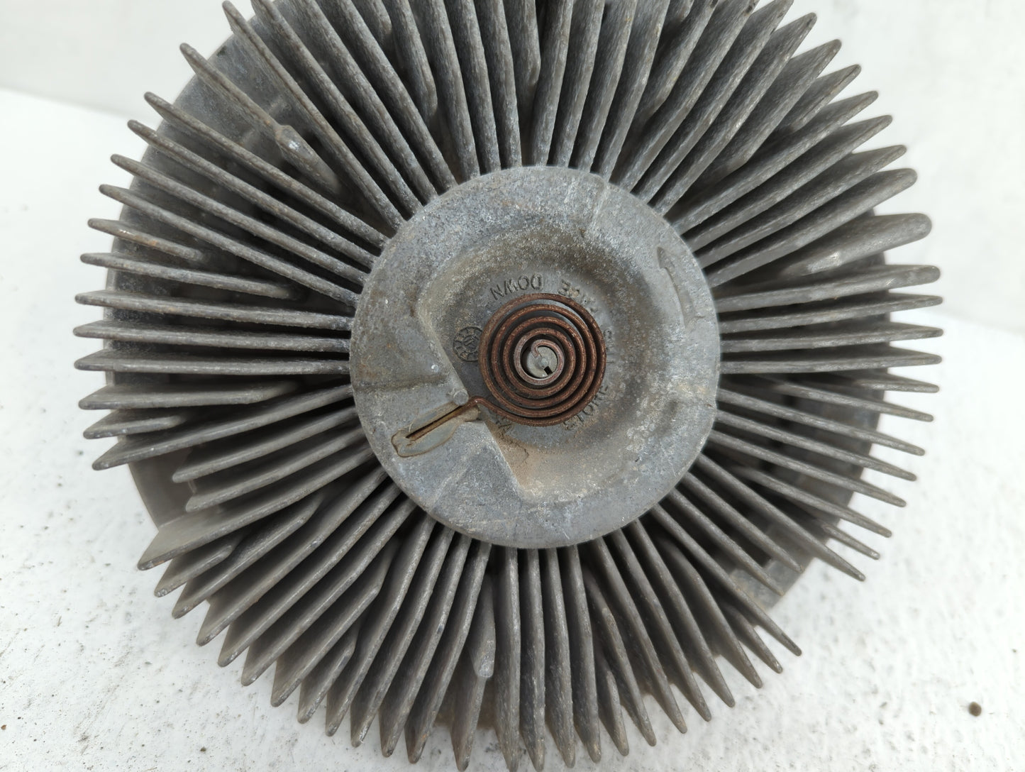 1998-2006 Ford F-150 Radiator Cooling Fan Clutch - Oemusedautoparts1.com