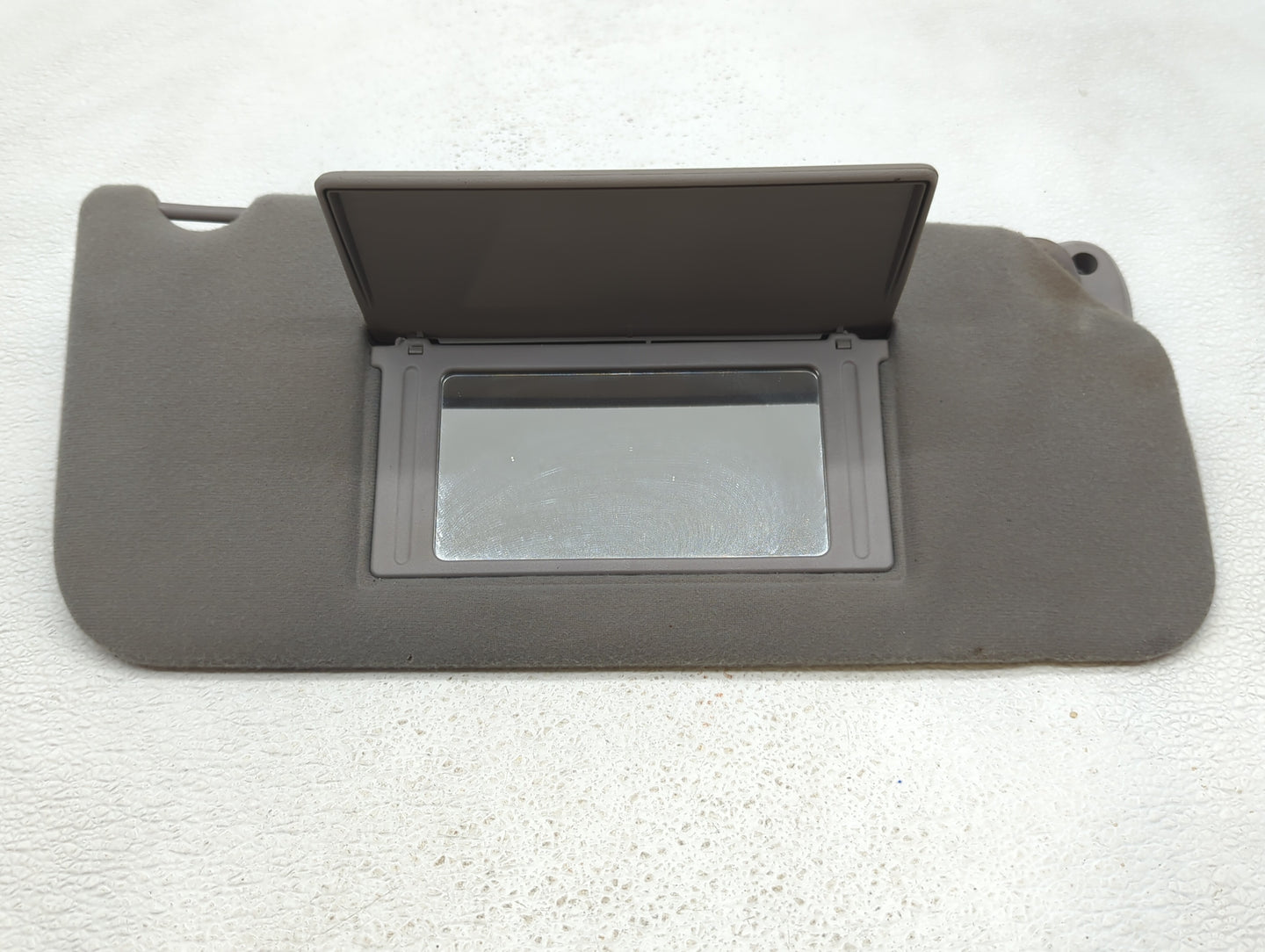 2002-2004 Ford F-150 Sun Visor Shade Replacement Passenger Right Mirror Fits Fits 2002 2003 2004 OEM Used Auto Parts - Oemus