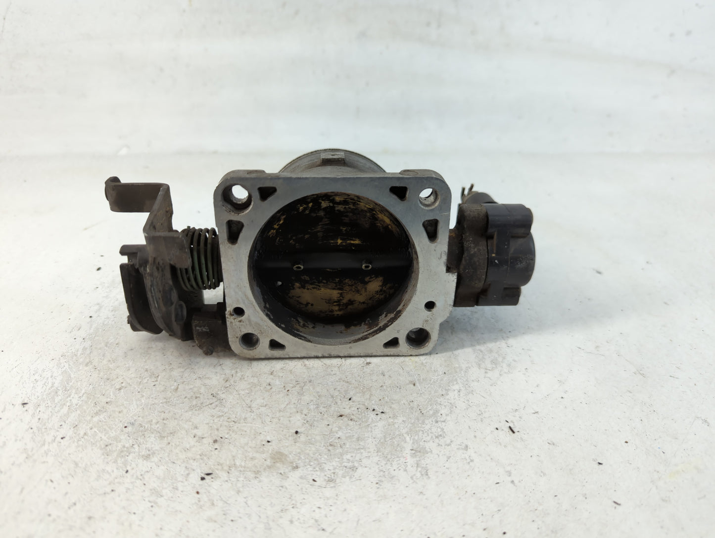 2000-2004 Ford F-150 Throttle Body Fits Fits 2000 2001 2002 2003 2004 OEM Used Auto Parts - Oemusedautoparts1.com