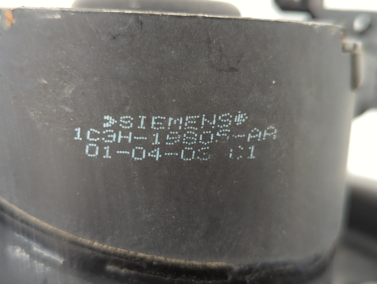 2000-2007 Ford F-250 Heater AC Blower Motor P/N:1C3H19805-AA Fits Fits 2000 2001 2002 2003 2004 2005 2006 2007 OEM Used Auto