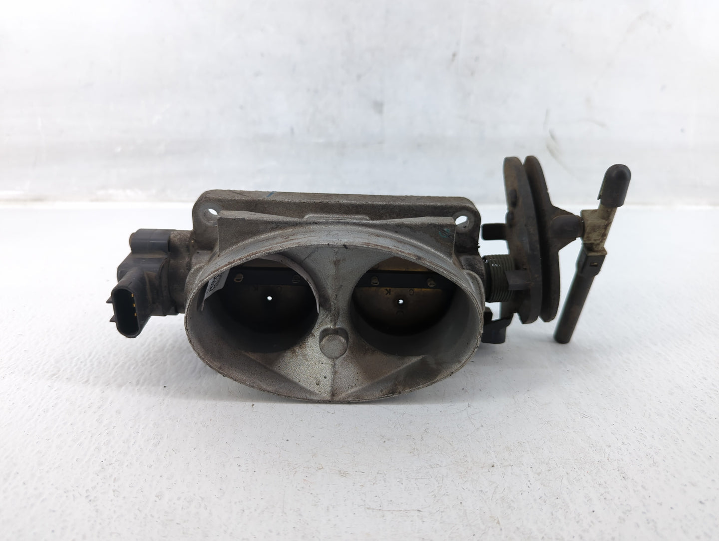 2003 Ford F-250 Super Duty Throttle Body P/N:2C3U-AA Fits OEM Used Auto Parts - Oemusedautoparts1.com