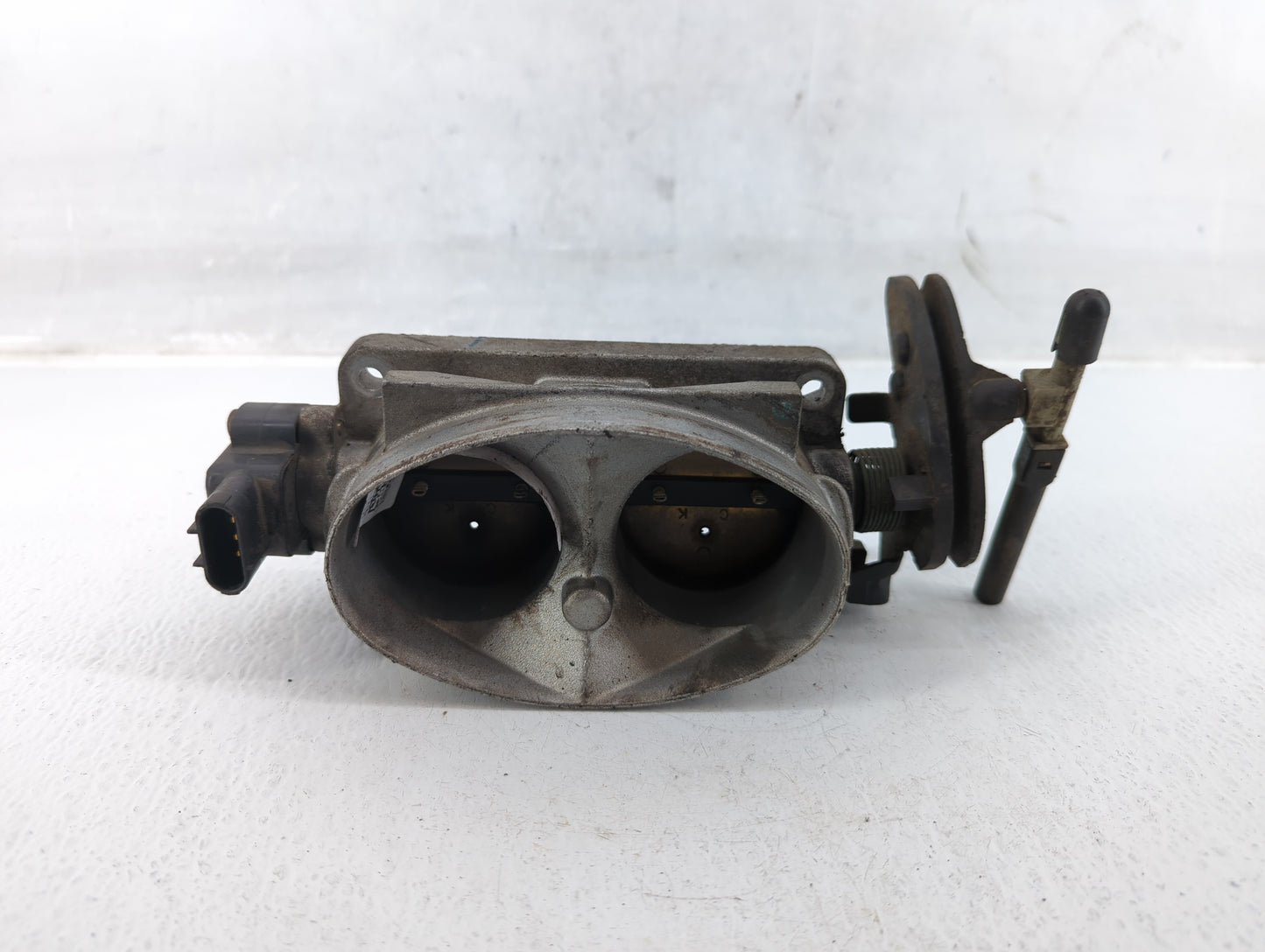 2003 Ford F-250 Super Duty Throttle Body P/N:2C3U-AA Fits OEM Used Auto Parts - Oemusedautoparts1.com