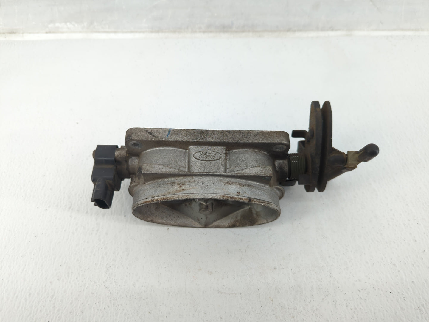 2003 Ford F-250 Super Duty Throttle Body P/N:2C3U-AA Fits OEM Used Auto Parts - Oemusedautoparts1.com