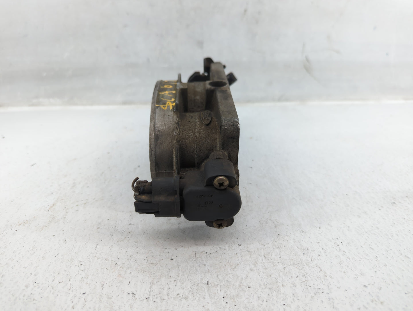 2003 Ford F-250 Super Duty Throttle Body P/N:2C3U-AA Fits OEM Used Auto Parts - Oemusedautoparts1.com