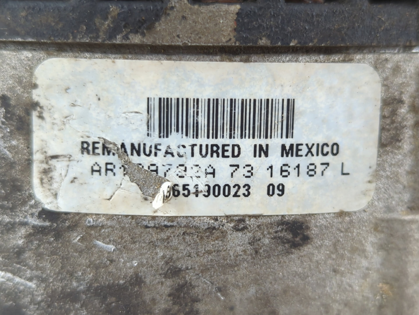 2003-2007 Ford F-250 Super Duty Alternator Replacement Generator Charging Assembly Engine OEM P/N:73 16187 Fits OEM Used Aut