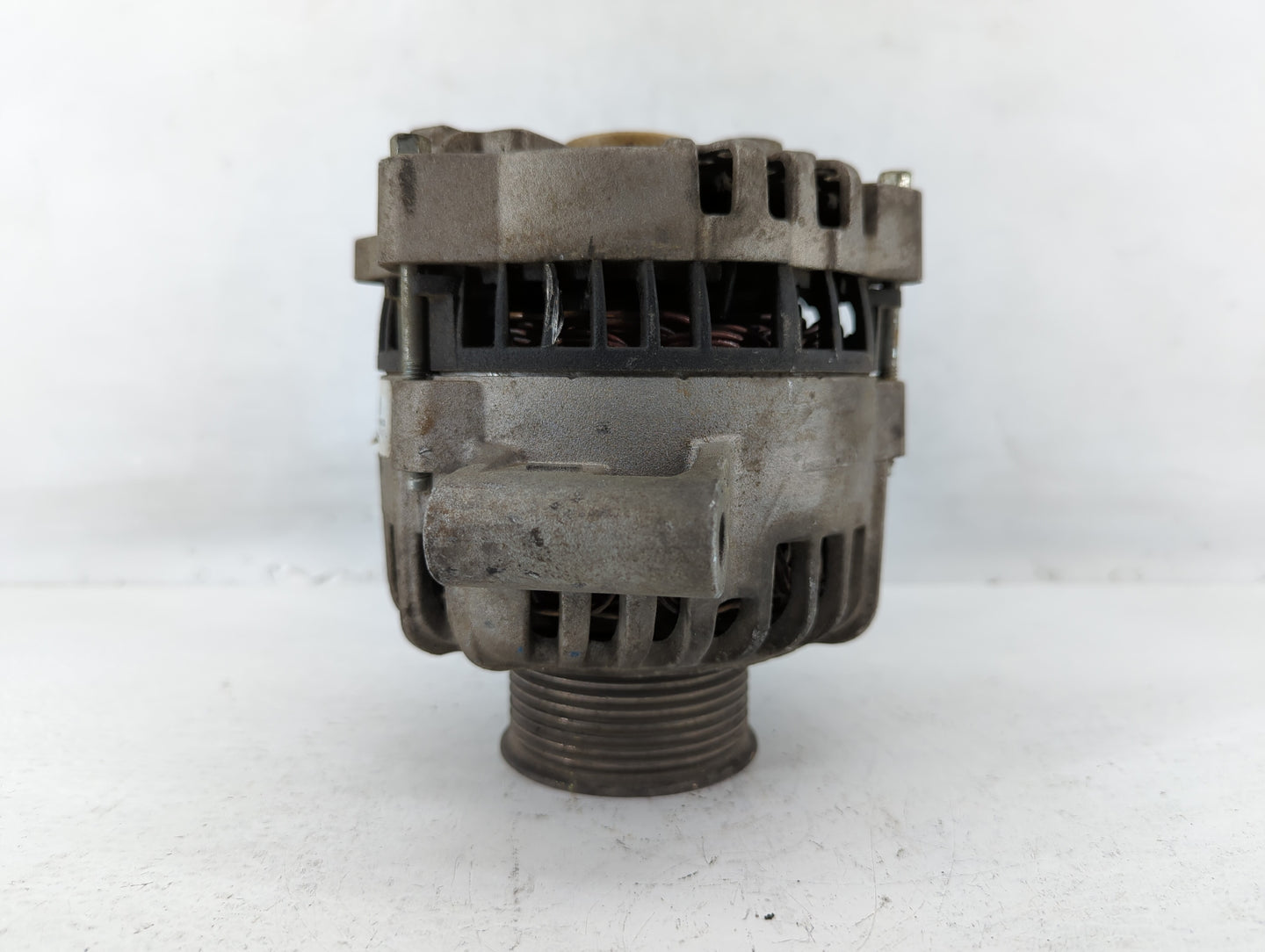 2003-2007 Ford F-250 Super Duty Alternator Replacement Generator Charging Assembly Engine OEM P/N:73 16187 Fits OEM Used Aut