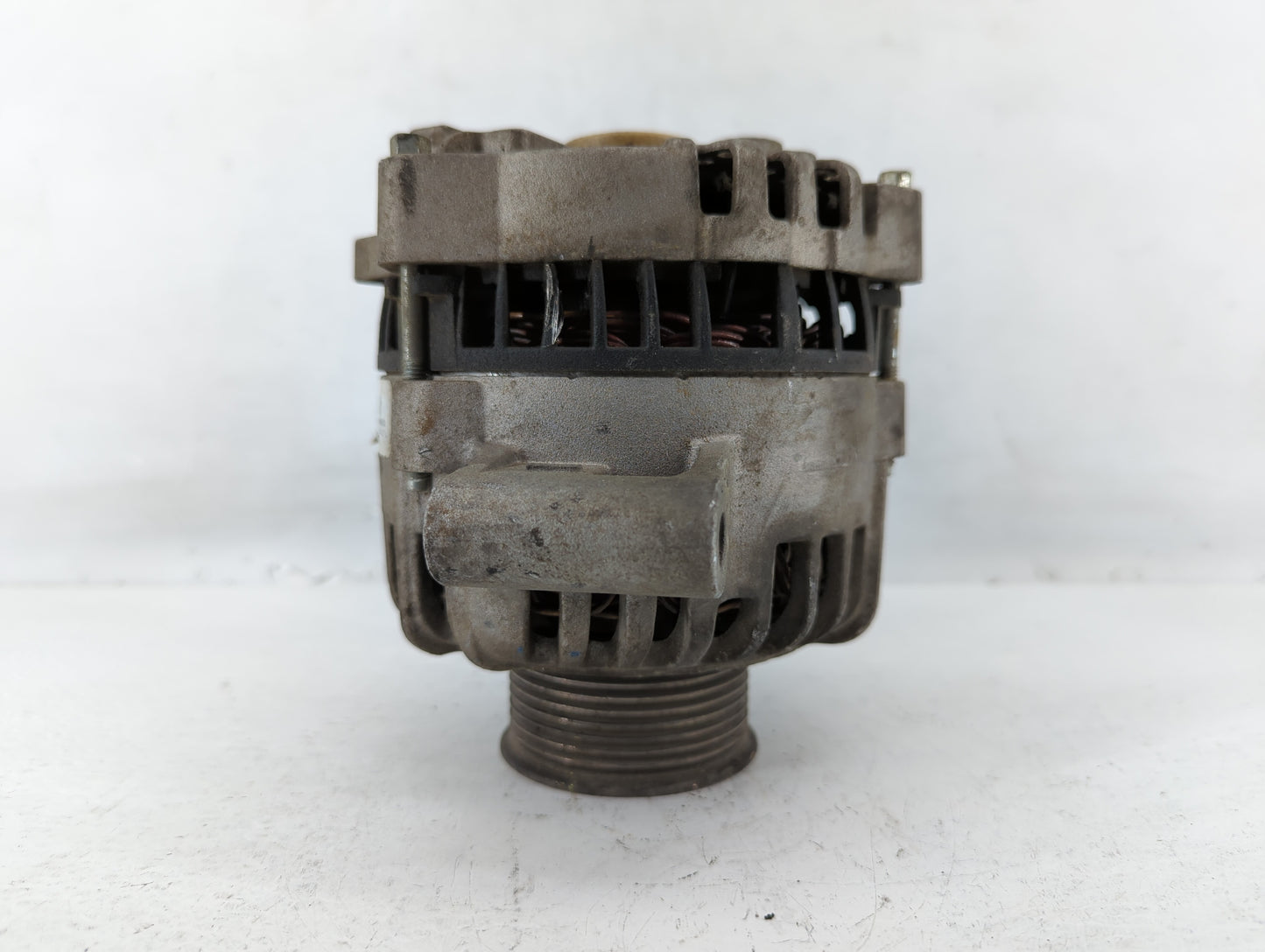 2003-2007 Ford F-250 Super Duty Alternator Replacement Generator Charging Assembly Engine OEM P/N:73 16187 Fits OEM Used Aut