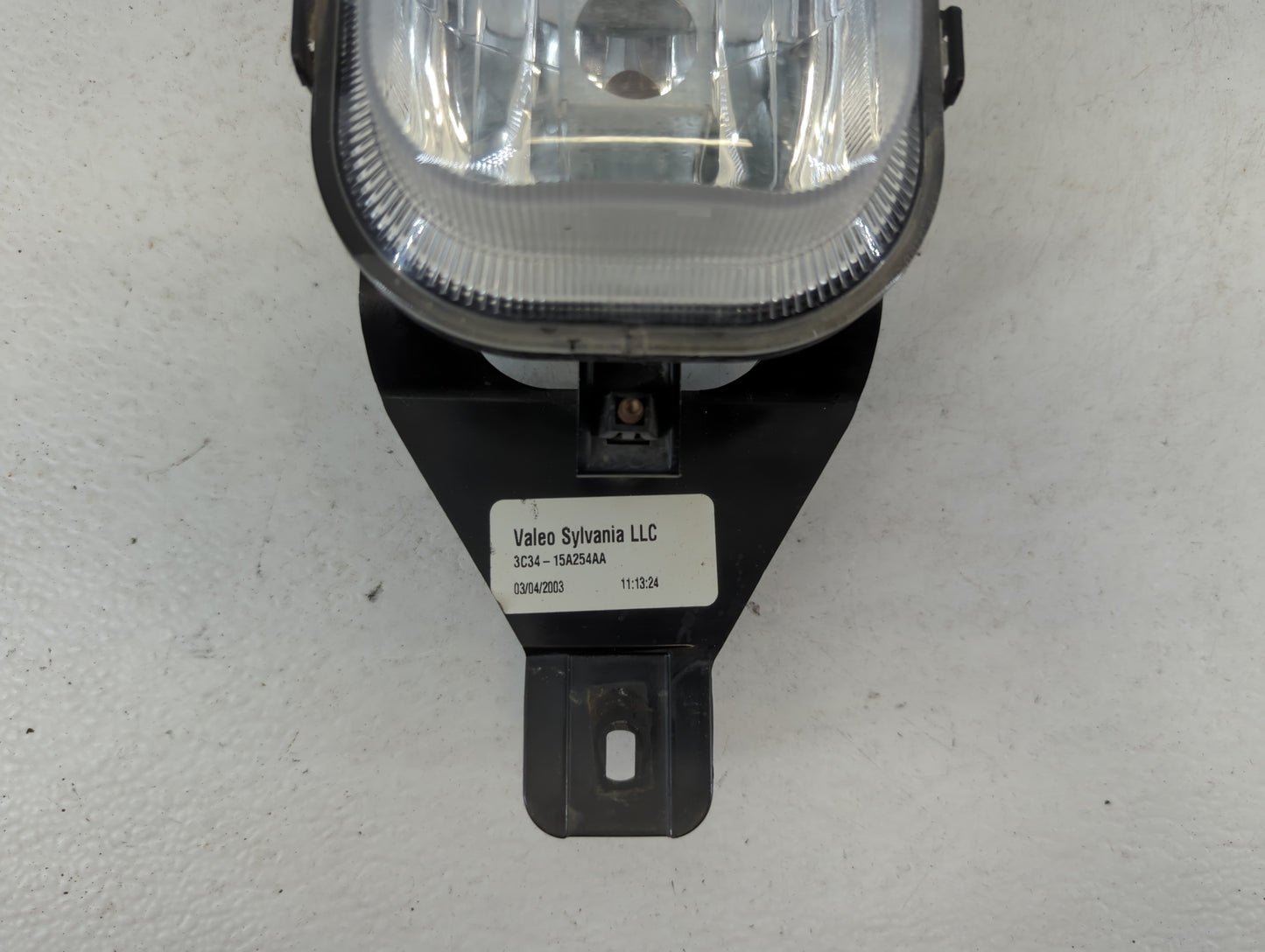 2001-2004 Ford F-250 Super Duty Passenger Right Oem Fog Light Lamp - Oemusedautoparts1.com