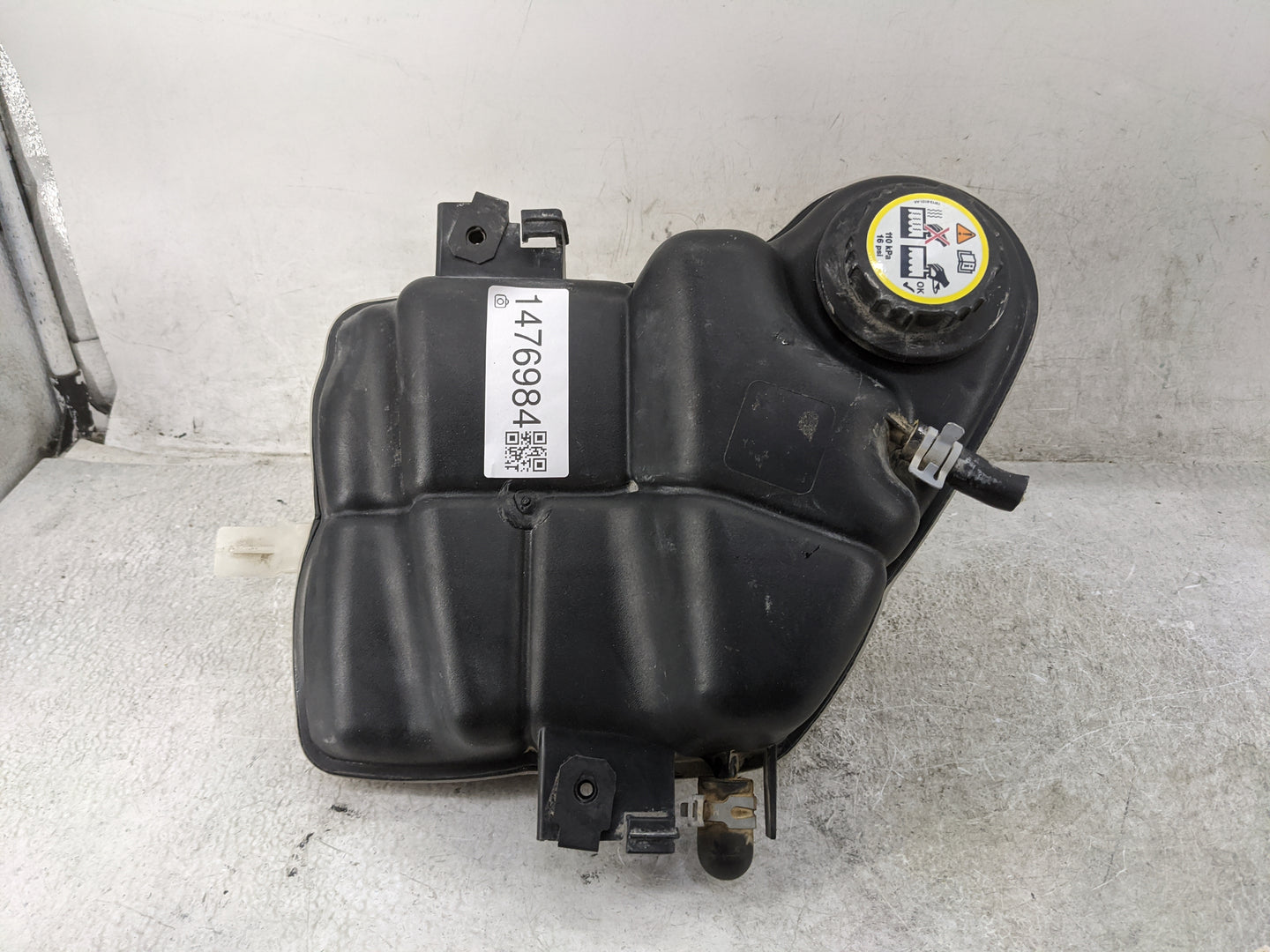 2003 F-350 Super Duty Radiator Coolant Overflow Expansion Tank Bottle - Oemusedautoparts1.com