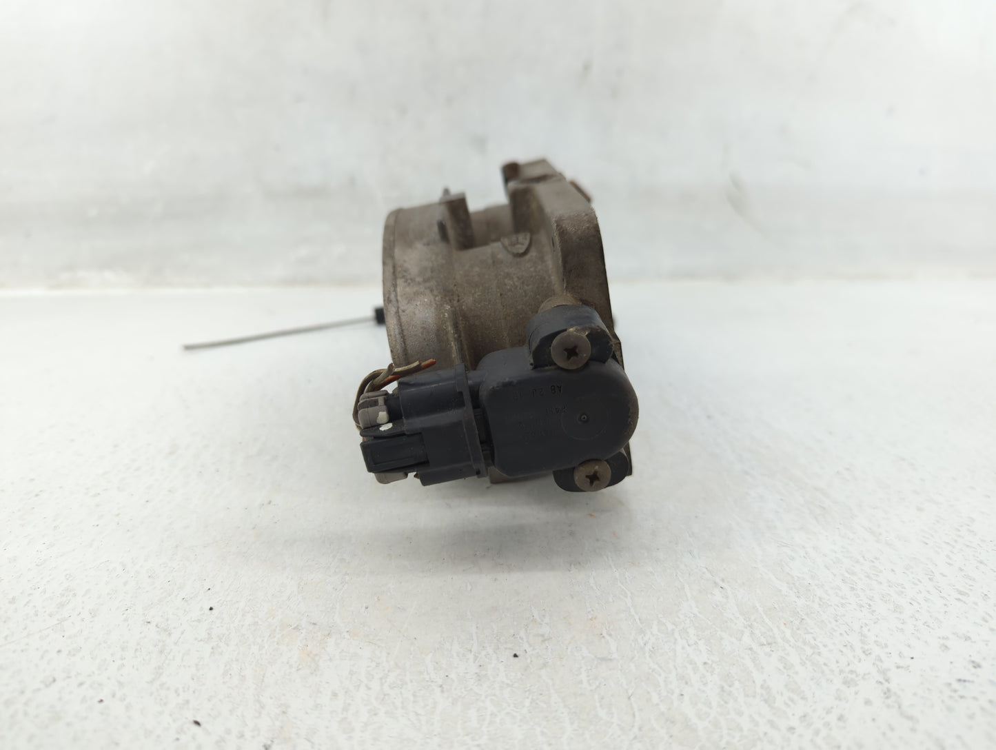 2003 Ford F-350 Super Duty Throttle Body P/N:2C3U-AA Fits OEM Used Auto Parts - Oemusedautoparts1.com