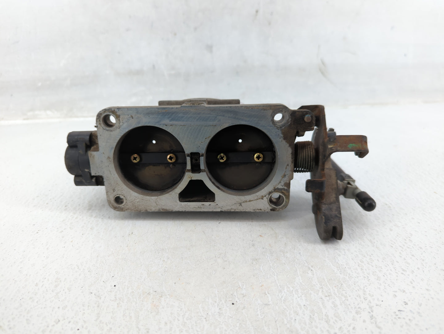 2003 Ford F-350 Super Duty Throttle Body P/N:2C3U-AA Fits OEM Used Auto Parts - Oemusedautoparts1.com