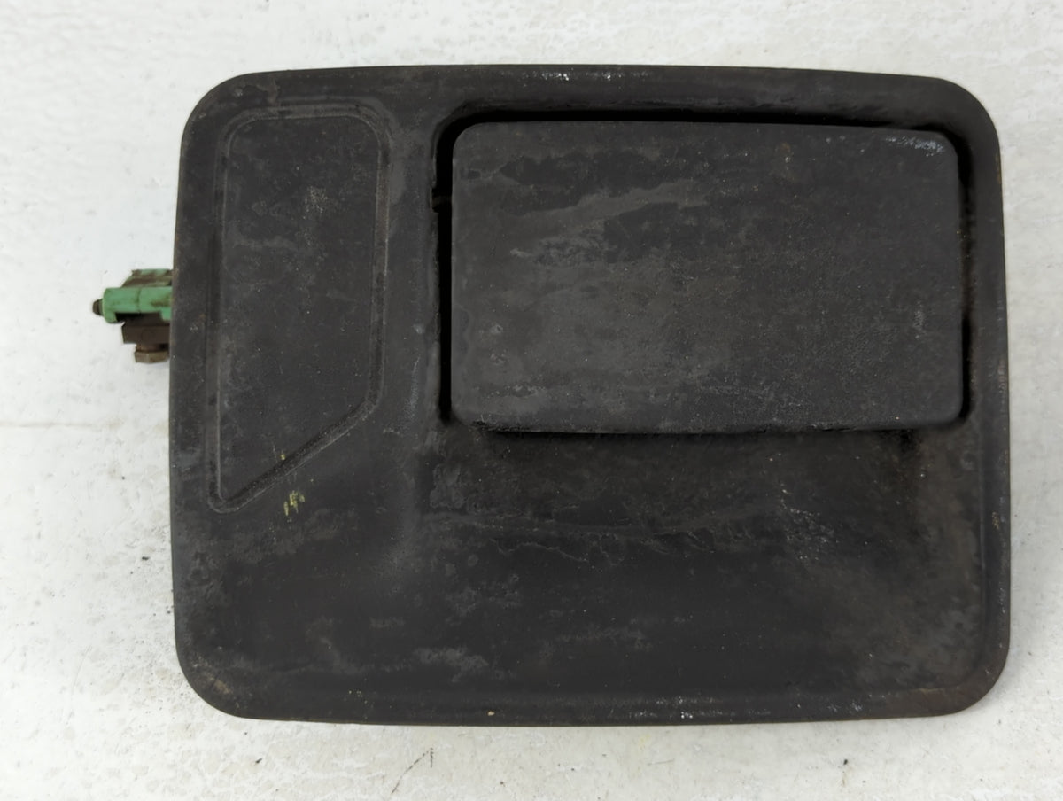 Ford F-350 Super Duty Passenger Front Right Door Handle Exterior Assembly - Oemusedautoparts1.com