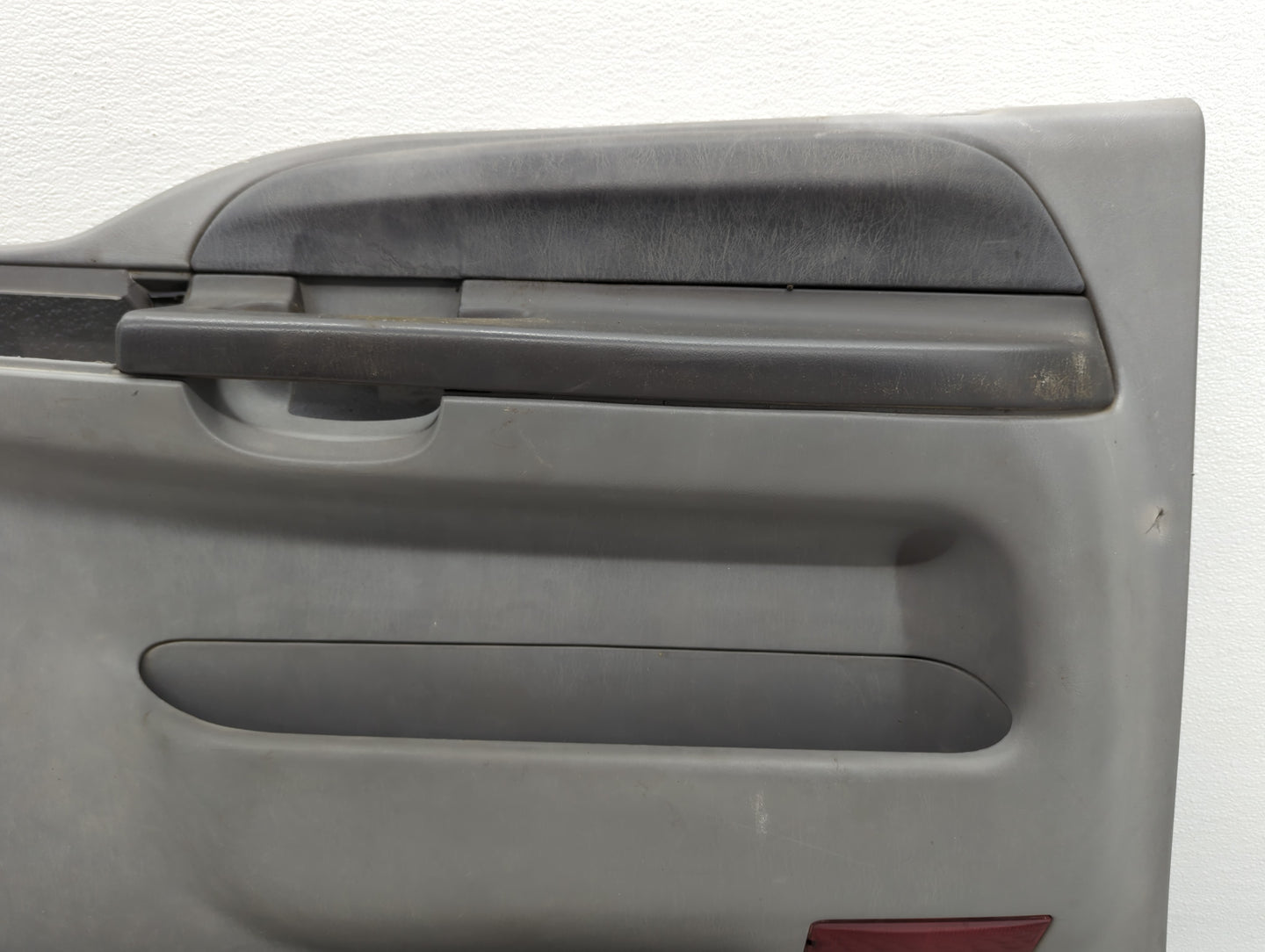 2003 Ford F-350 Super Duty Front Right Passenger Interior Door Panel Trim - Oemusedautoparts1.com