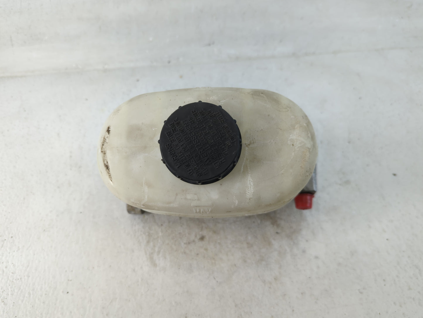 1999-2004 Ford F-350 Super Duty Brake Master Cylinder - Oemusedautoparts1.com
