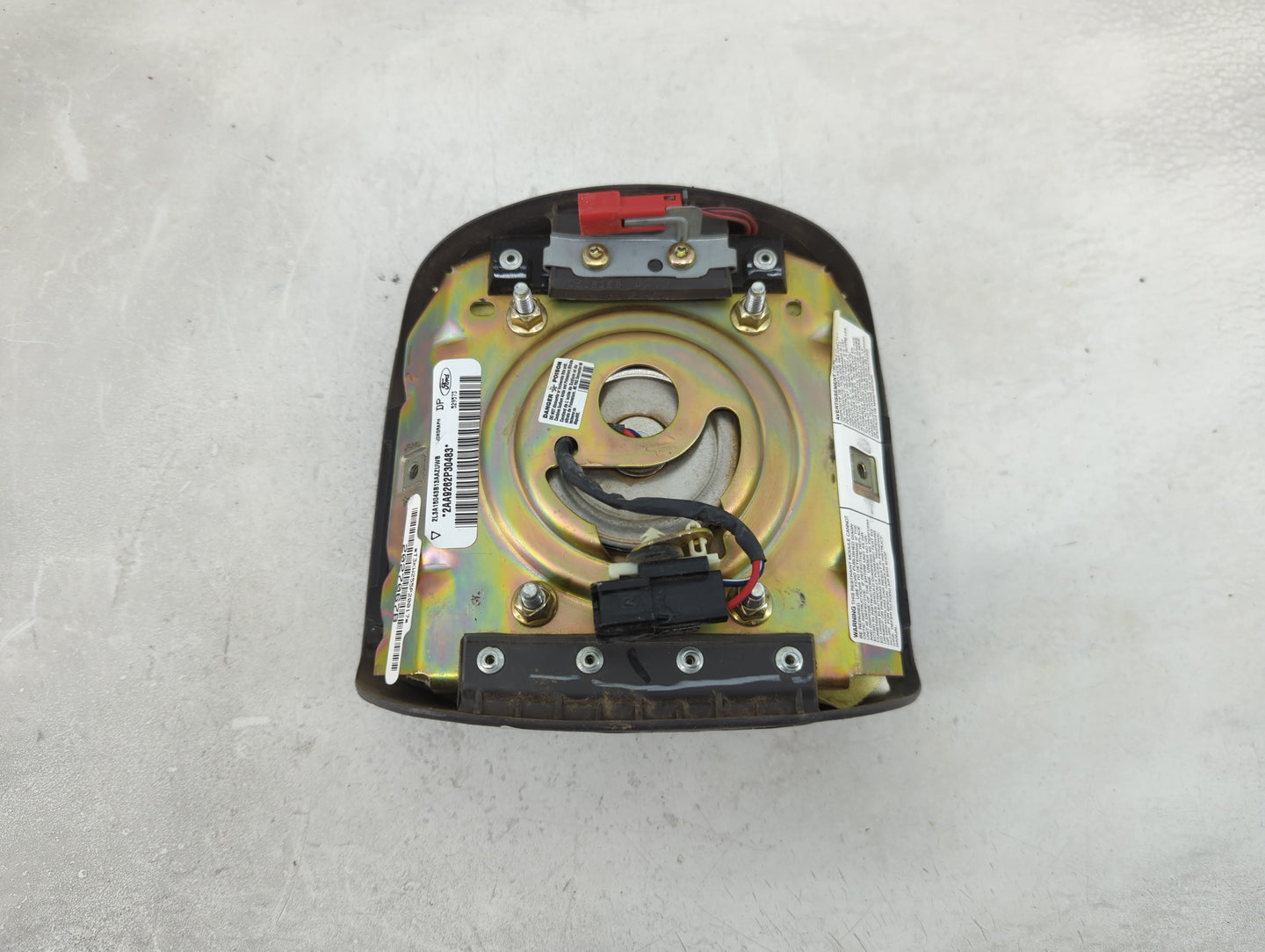 2003 Ford F150 Air Bag Driver Left Steering Wheel Mounted P/N:2L3A15043B13AAZUWB 2AA9262P30483, 529573 Fits OEM Used Auto Pa