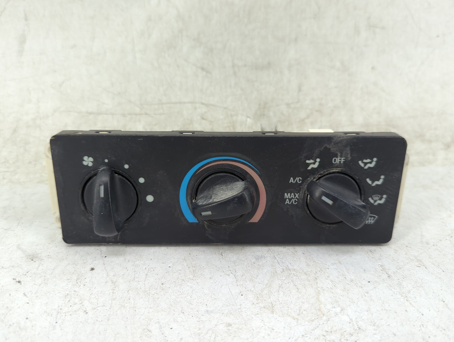 2003 Ford F550sd Pickup Climate Control Module Temperature AC/Heater Replacement P/N:YC3H-19C733-CA Fits OEM Used Auto Parts