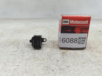 compare product 2003 Ford Focus