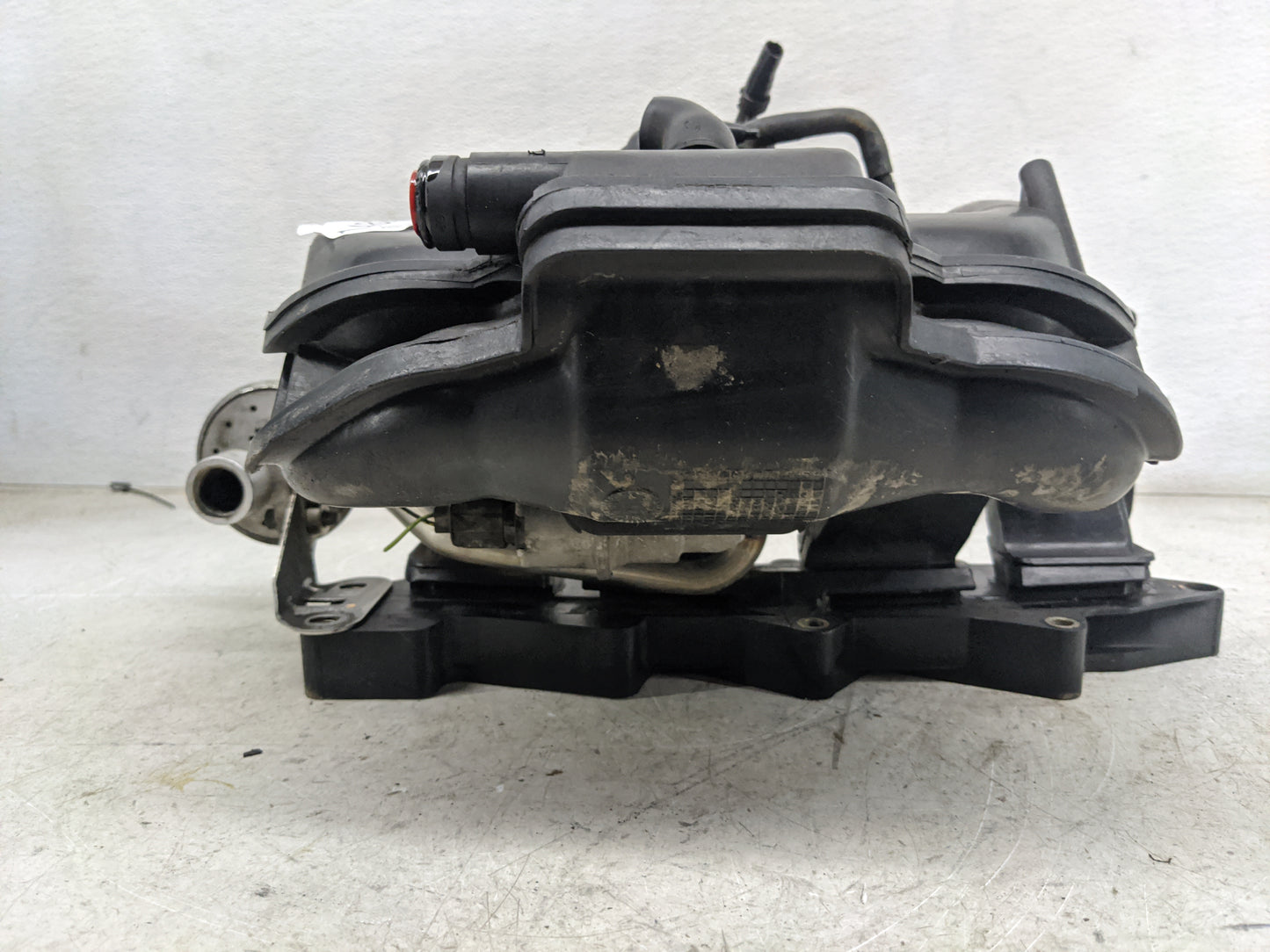 2003 Ford Focus Air Intake Manifold P/N:988F-9E470-AB Fits OEM Used Auto Parts - Oemusedautoparts1.com