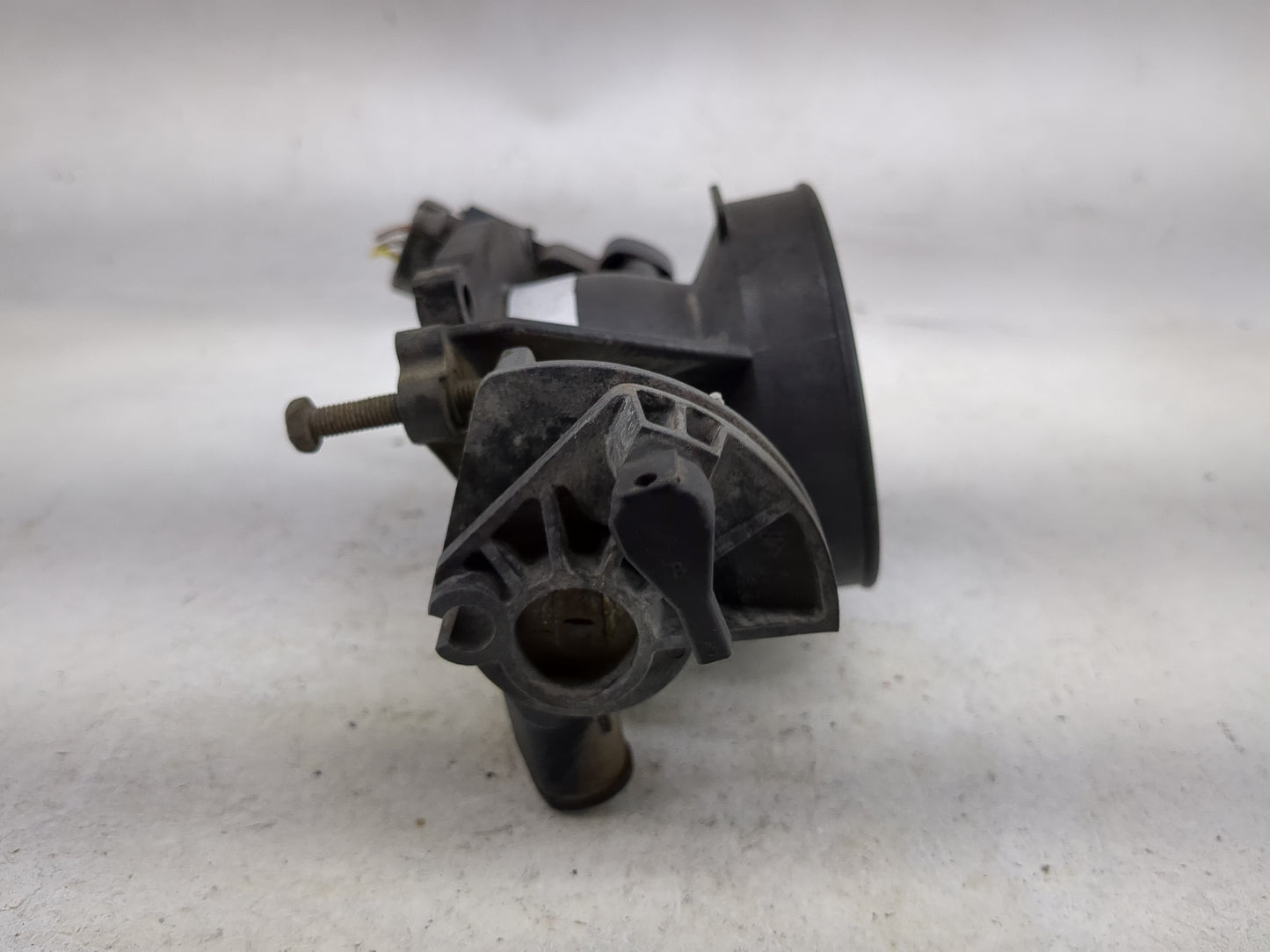 2003 Ford Focus Throttle Body Fits OEM Used Auto Parts - Oemusedautoparts1.com