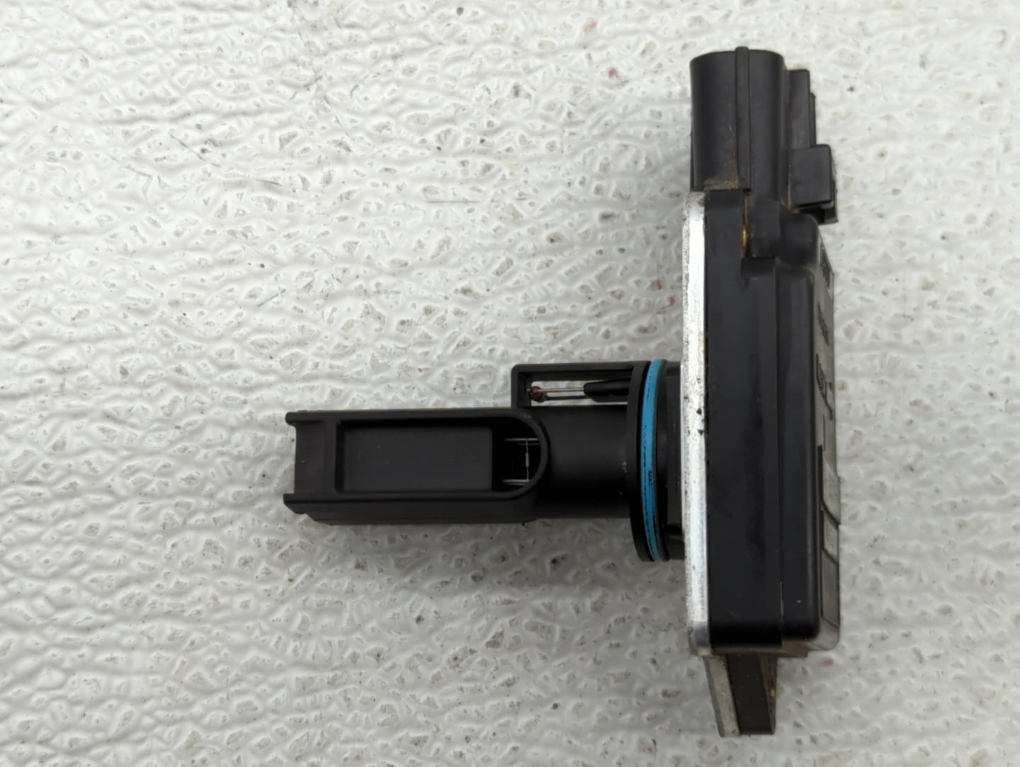 2000-2004 Ford Focus Mass Air Flow Meter Maf - Oemusedautoparts1.com