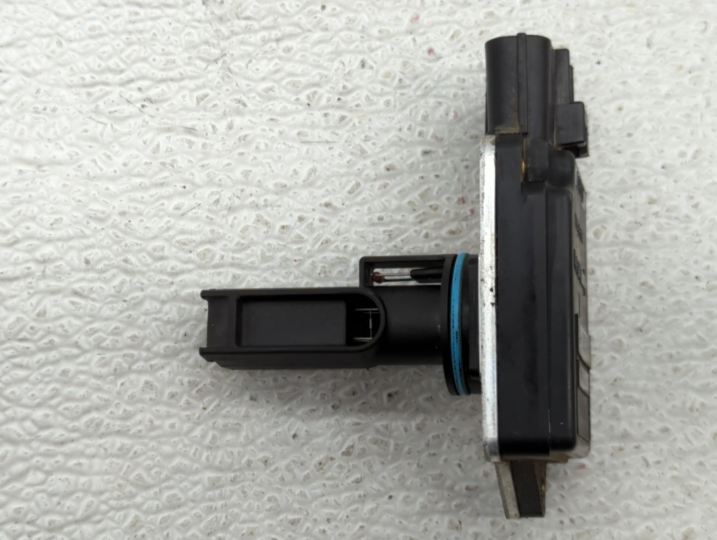 2000-2004 Ford Focus Mass Air Flow Meter Maf - Oemusedautoparts1.com