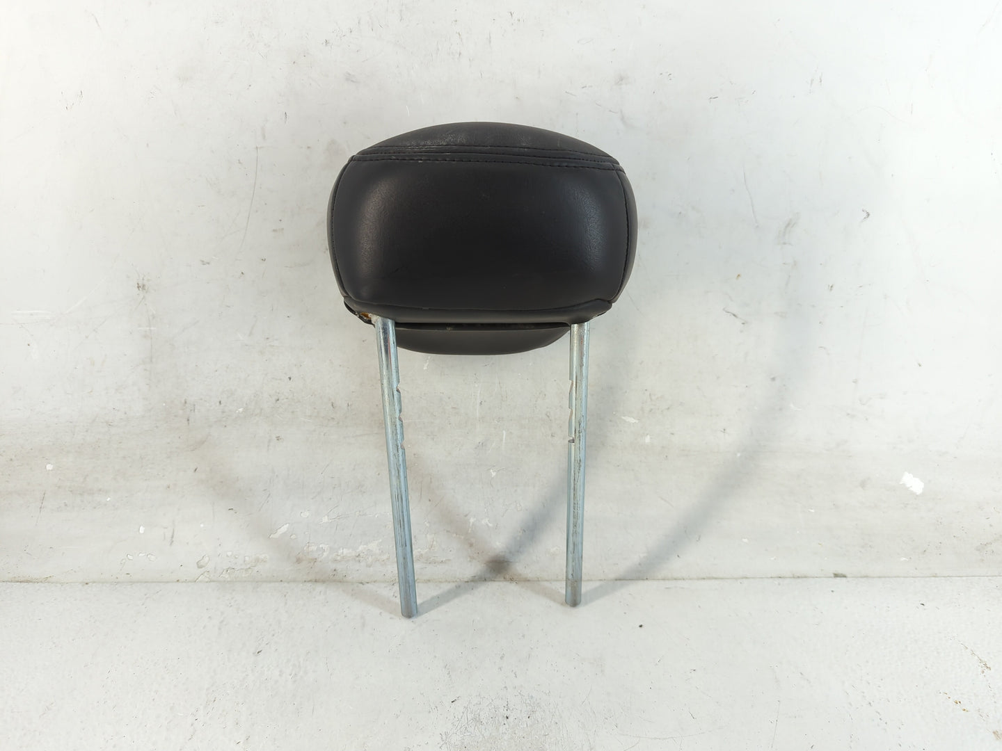 2003 Ford Focus Headrest Head Rest Rear Center Seat Fits OEM Used Auto Parts - Oemusedautoparts1.com