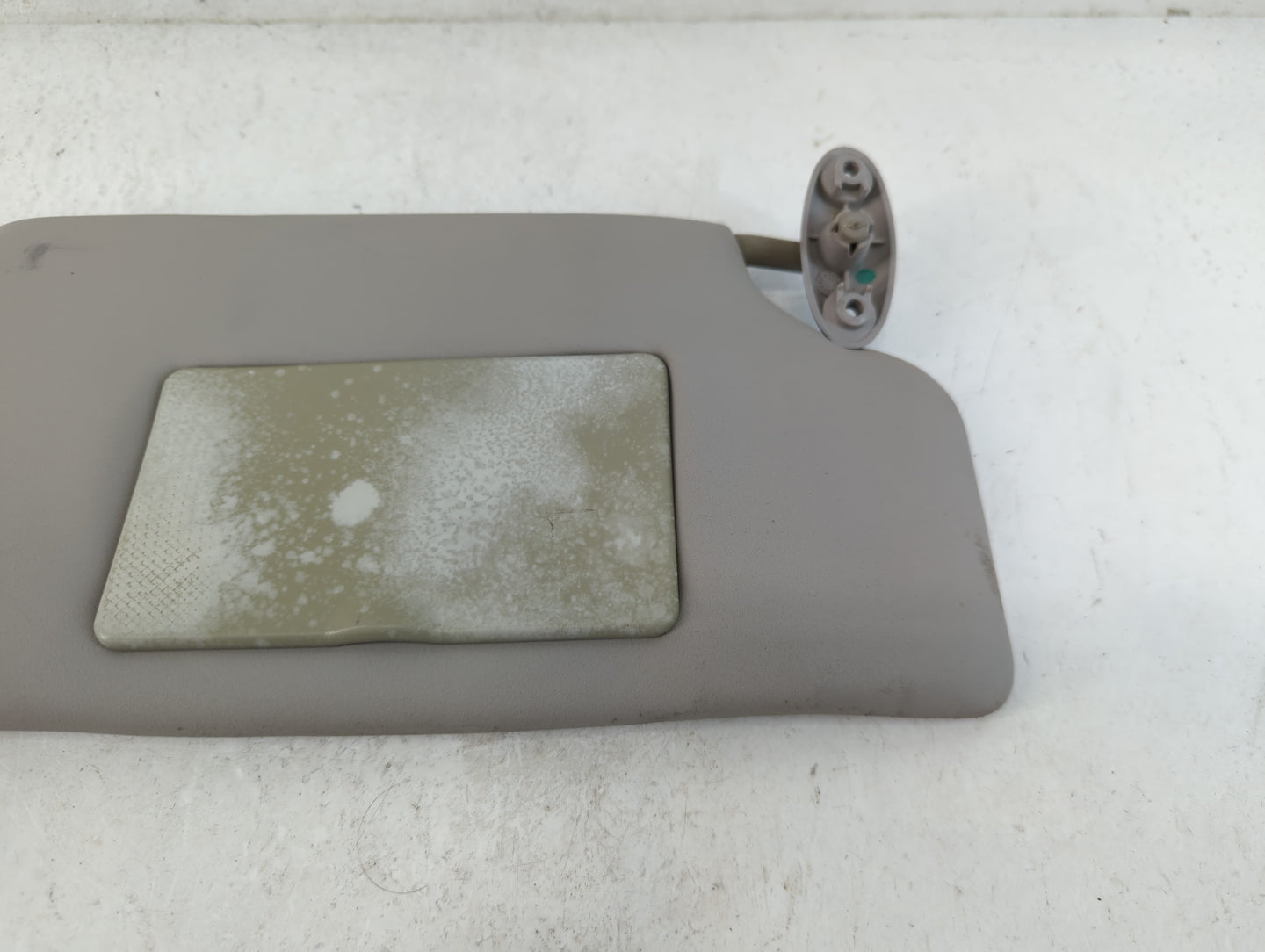 2000-2004 Ford Focus Sun Visor Shade Replacement Passenger Right Mirror Fits Fits 2000 2001 2002 2003 2004 OEM Used Auto Par