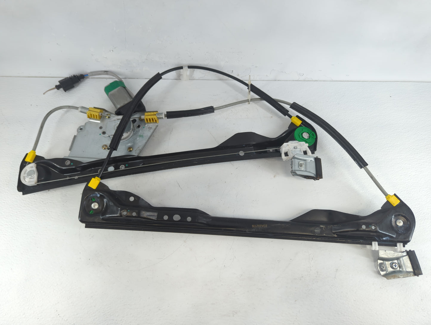 2003 Ford Focus Used Window Regulator Passenger Front - Oemusedautoparts1.com