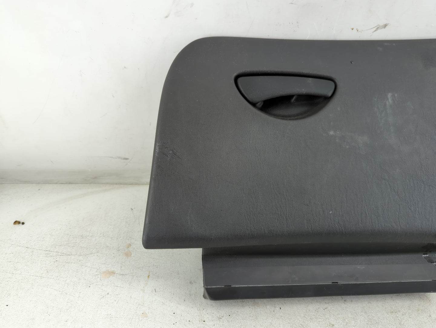 2003 Ford Focus Passenger Glove Box Door Storage Compartment - Oemusedautoparts1.com