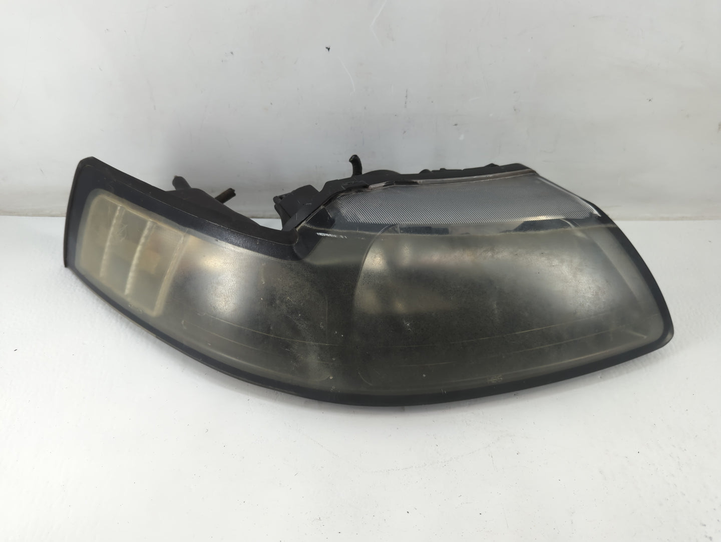 2001-2004 Ford Mustang Driver Left Oem Head Light Headlight Lamp - Oemusedautoparts1.com