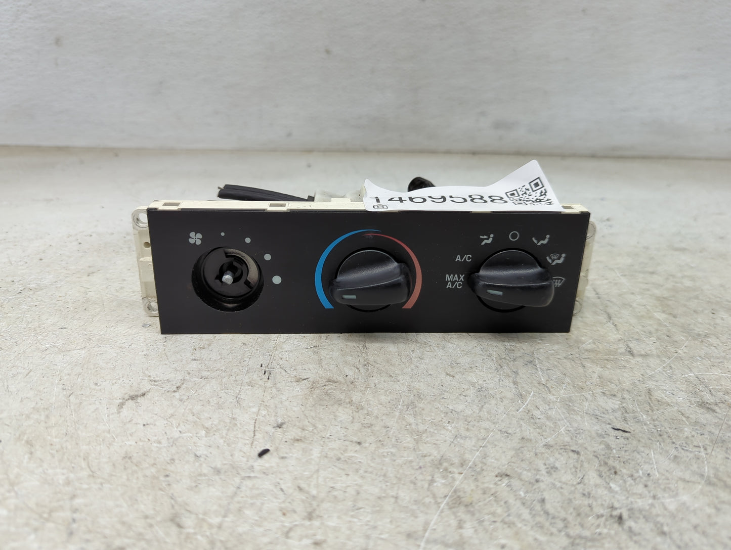 2001-2004 Ford Mustang Climate Control Module Temperature AC/Heater Replacement Fits Fits 2001 2002 2003 2004 OEM Used Auto 