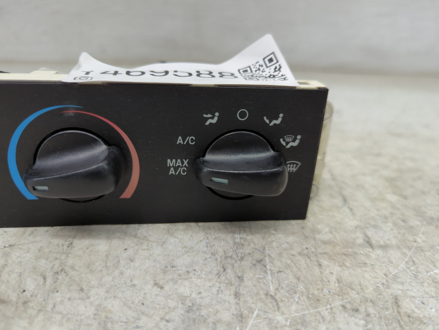 2001-2004 Ford Mustang Climate Control Module Temperature AC/Heater Replacement Fits Fits 2001 2002 2003 2004 OEM Used Auto 