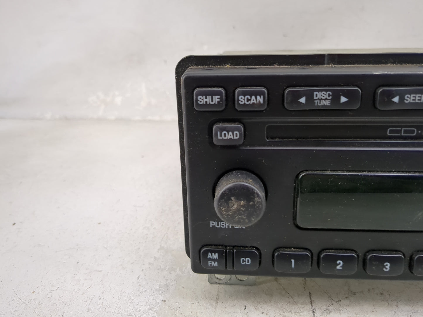 2001-2004 Ford Mustang Radio AM FM Cd Player Receiver Replacement P/N:3R3T-18C815-CA Fits Fits 2001 2002 2003 2004 OEM Used 